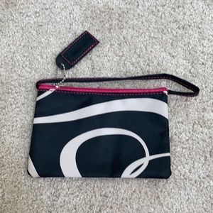 Cosmetic bag